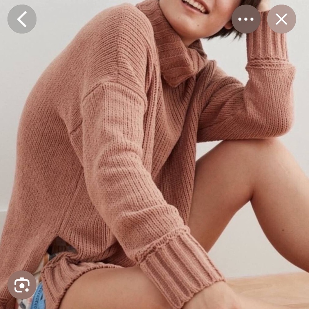 Aerie Camel Brown Chenille Knit Turtleneck Oversized Sweater